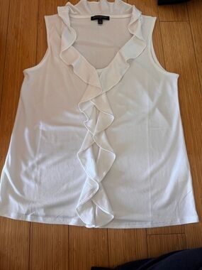 Banana Republic White Ruffle V-Neck Sleeveless Camisole